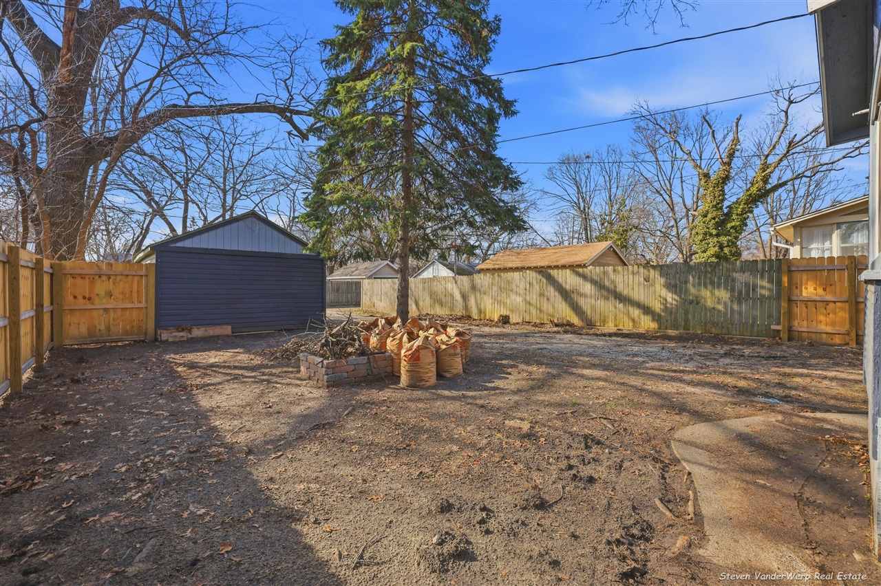 1721 Jarman Street, Muskegon, MI, 49442-5731