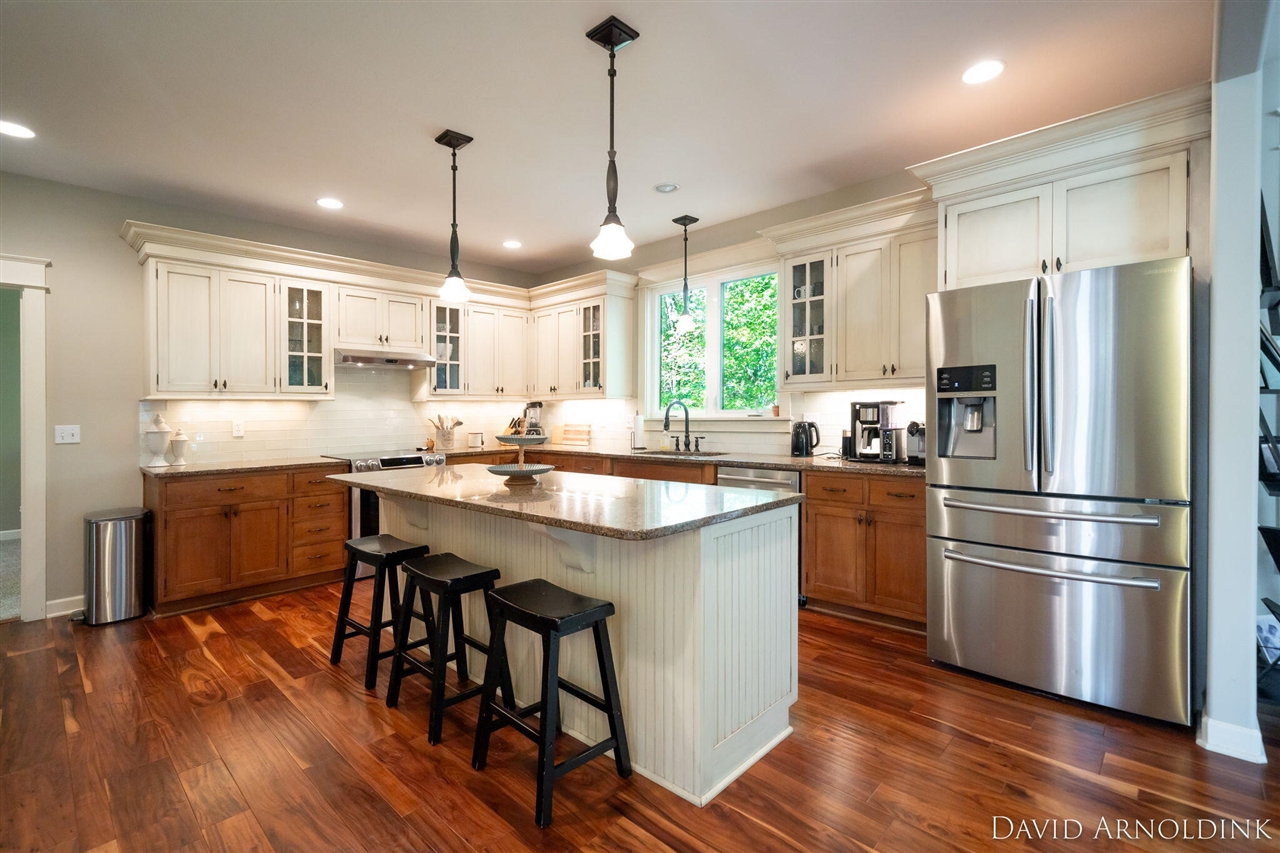 461 Island View Drive, Holland, MI, 49424