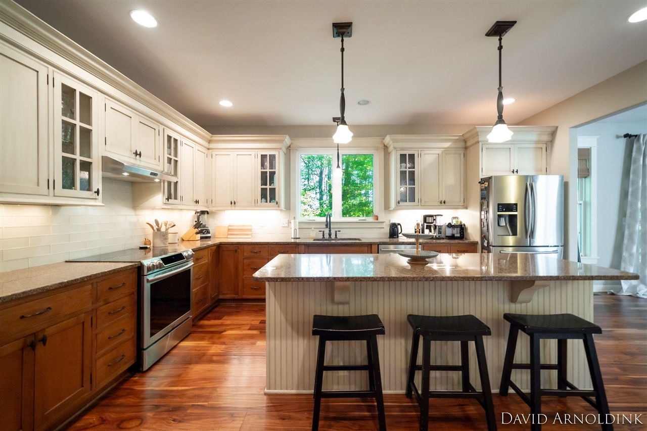 461 Island View Drive, Holland, MI, 49424