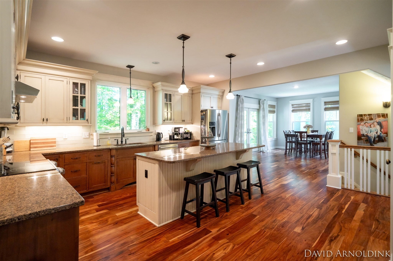 461 Island View Drive, Holland, MI, 49424