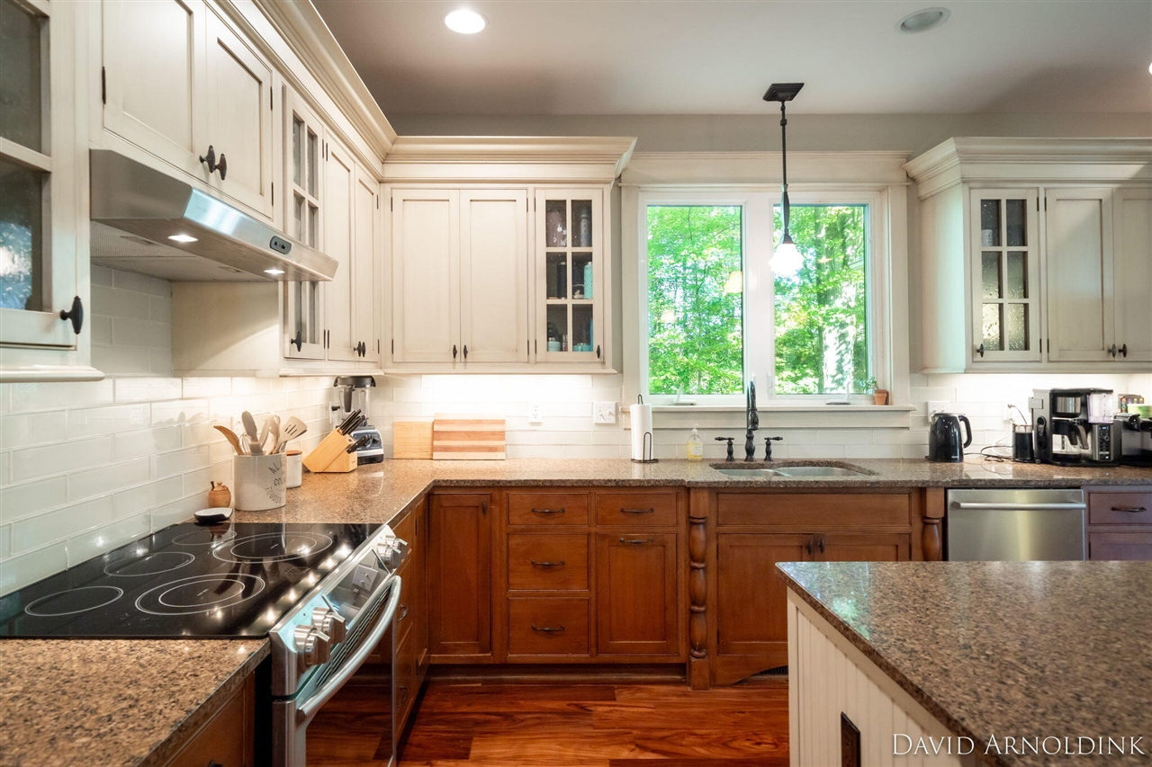 461 Island View Drive, Holland, MI, 49424