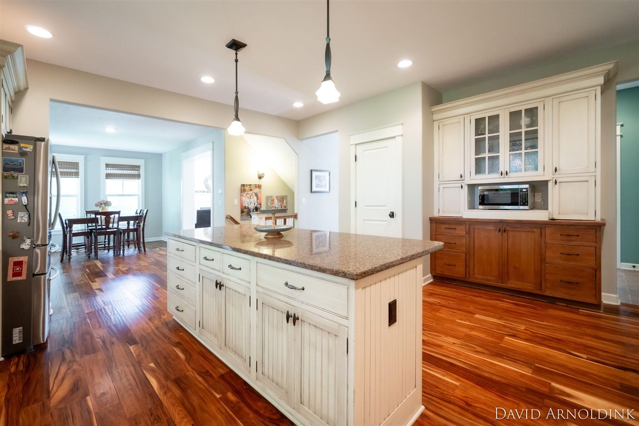 461 Island View Drive, Holland, MI, 49424