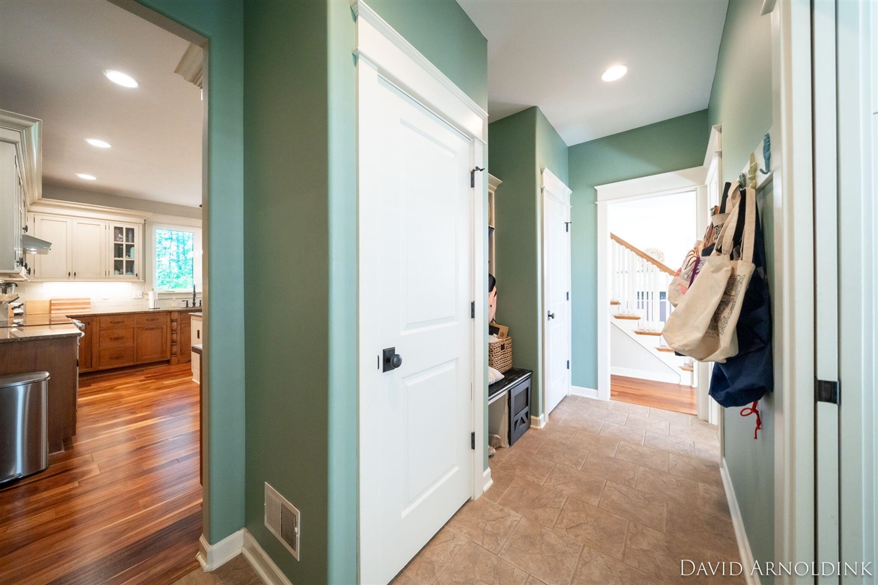 461 Island View Drive, Holland, MI, 49424