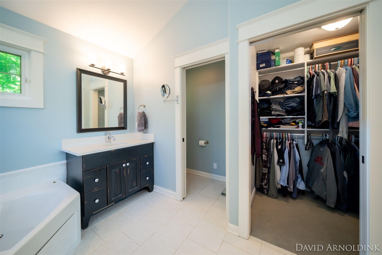 461 Island View Drive, Holland, MI, 49424