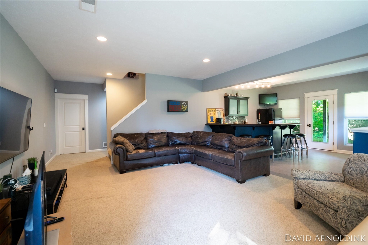 461 Island View Drive, Holland, MI, 49424