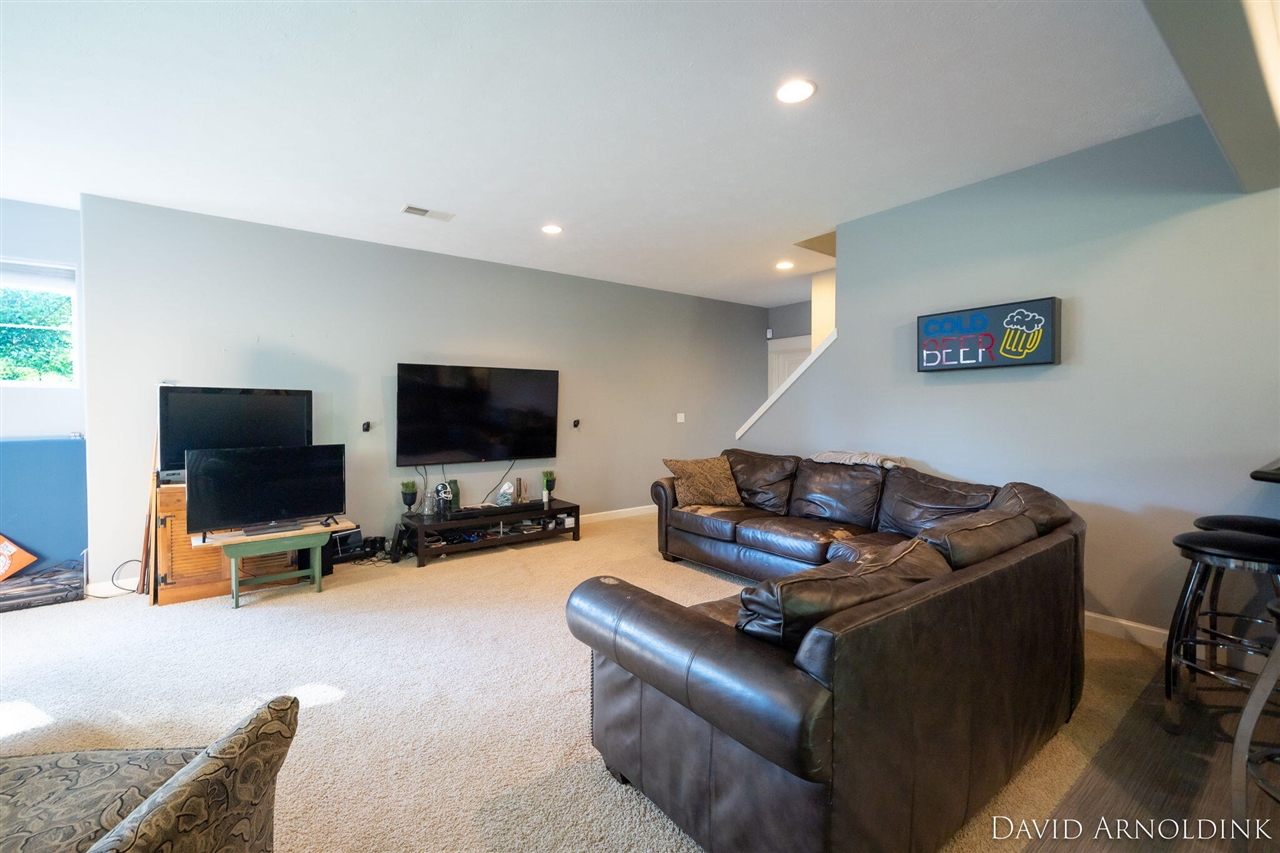 461 Island View Drive, Holland, MI, 49424