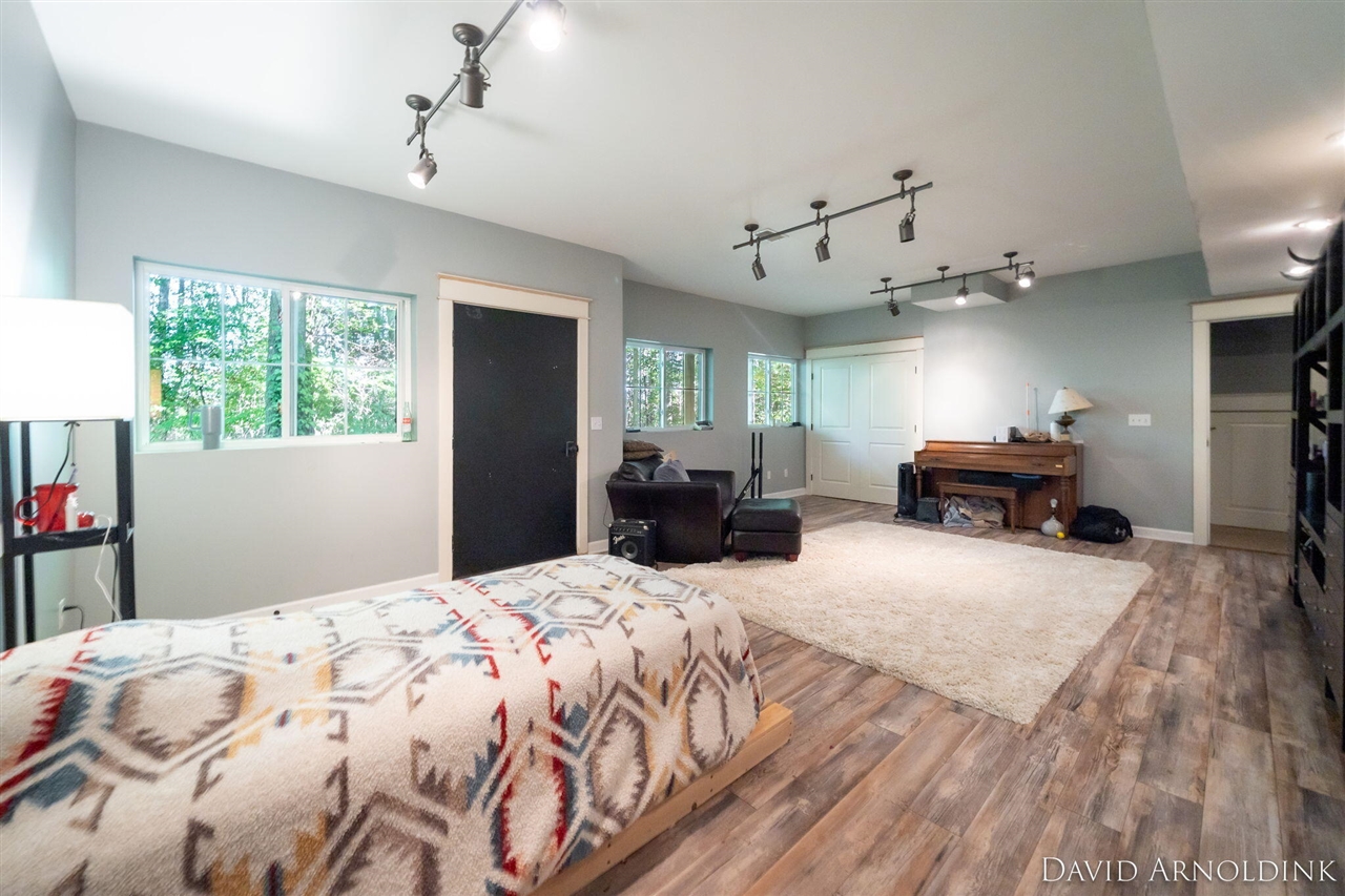 461 Island View Drive, Holland, MI, 49424