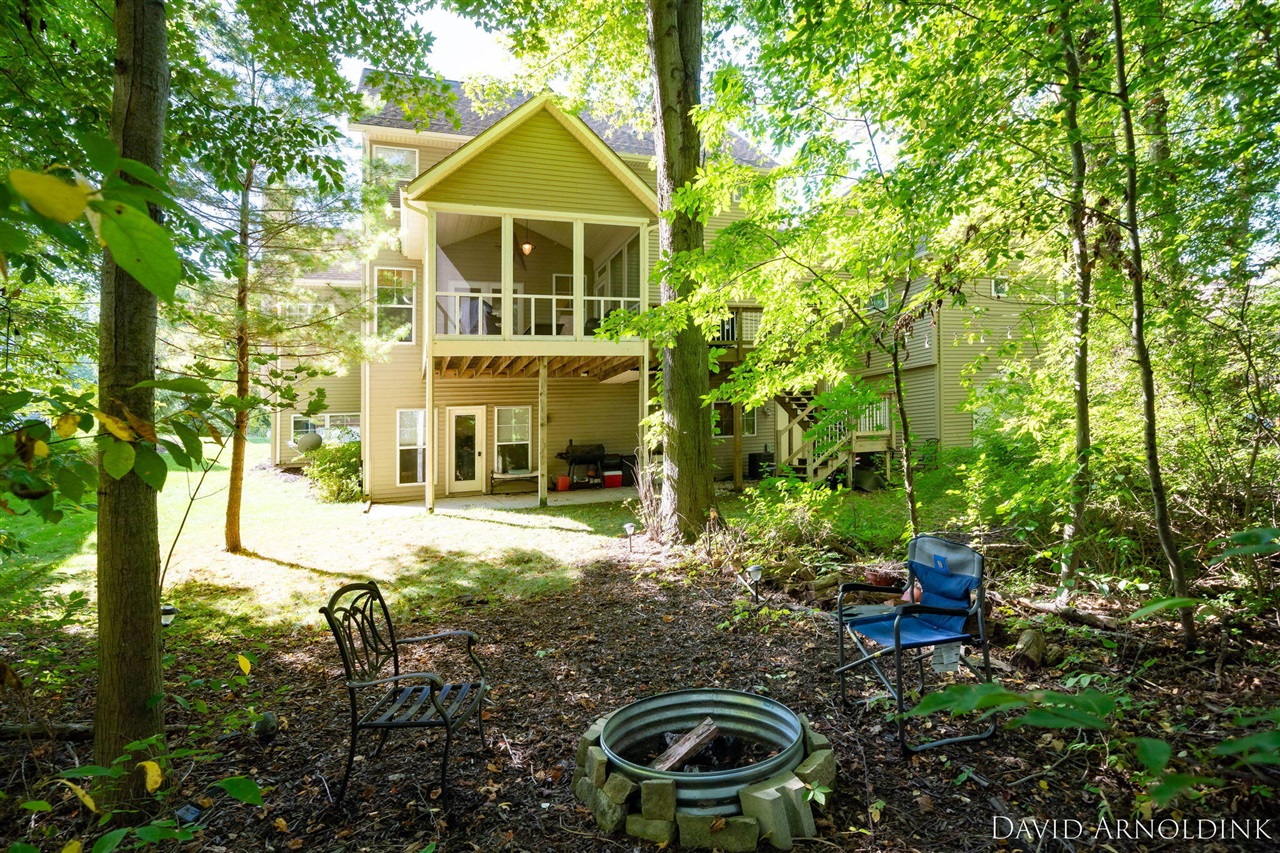 461 Island View Drive, Holland, MI, 49424