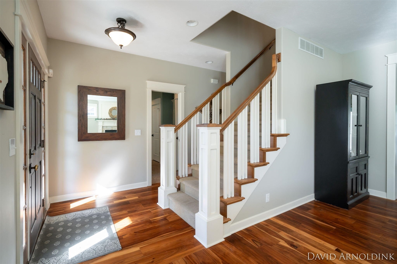 461 Island View Drive, Holland, MI, 49424