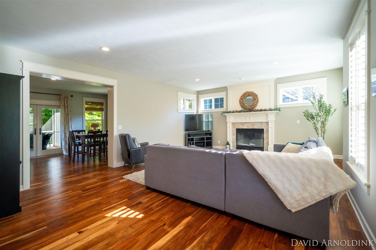 461 Island View Drive, Holland, MI, 49424