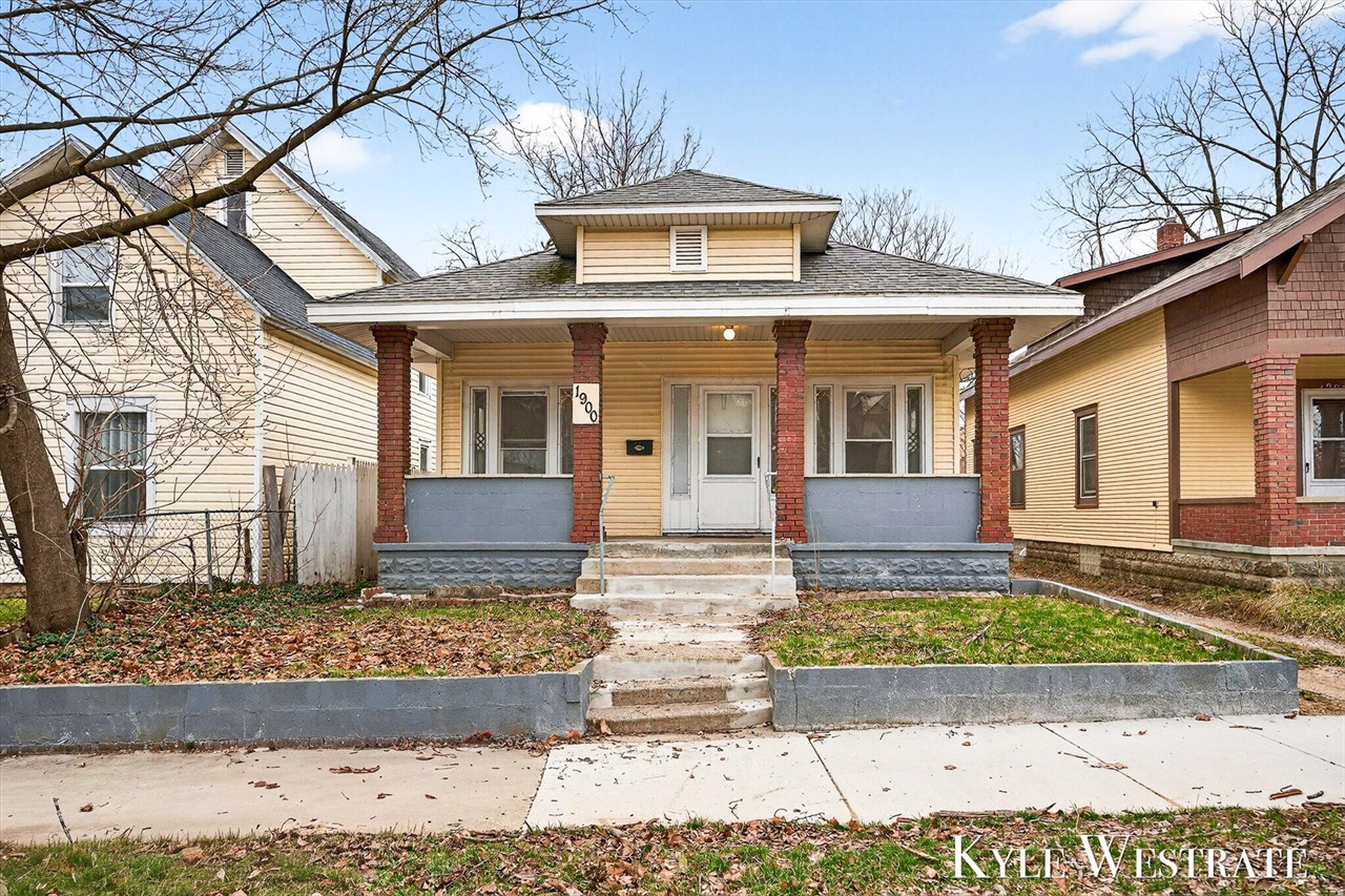 1900 Francis Avenue, Grand Rapids, MI, 49507-2421