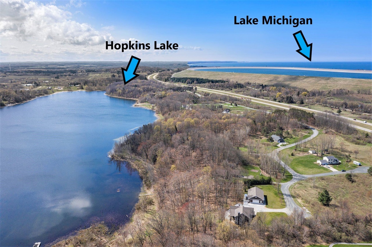 5424 W Oak Point Road, Ludington, MI, 49431