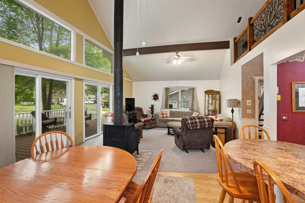 10905 1st Street, Canadian Lakes, MI, 49346-9480