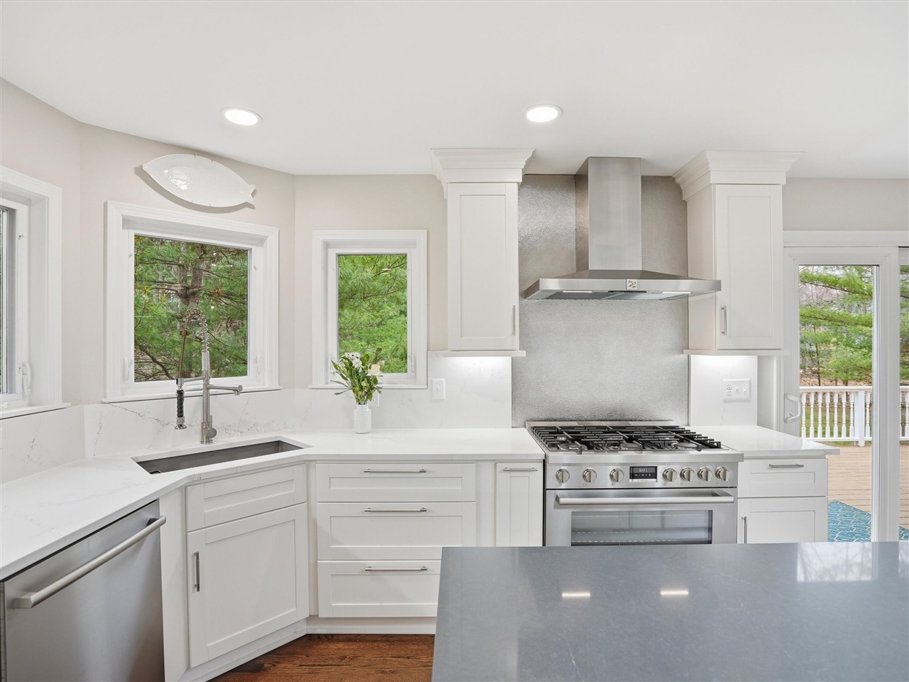 11542 Lancelot Lane, Pinckney, MI, 48169-9083