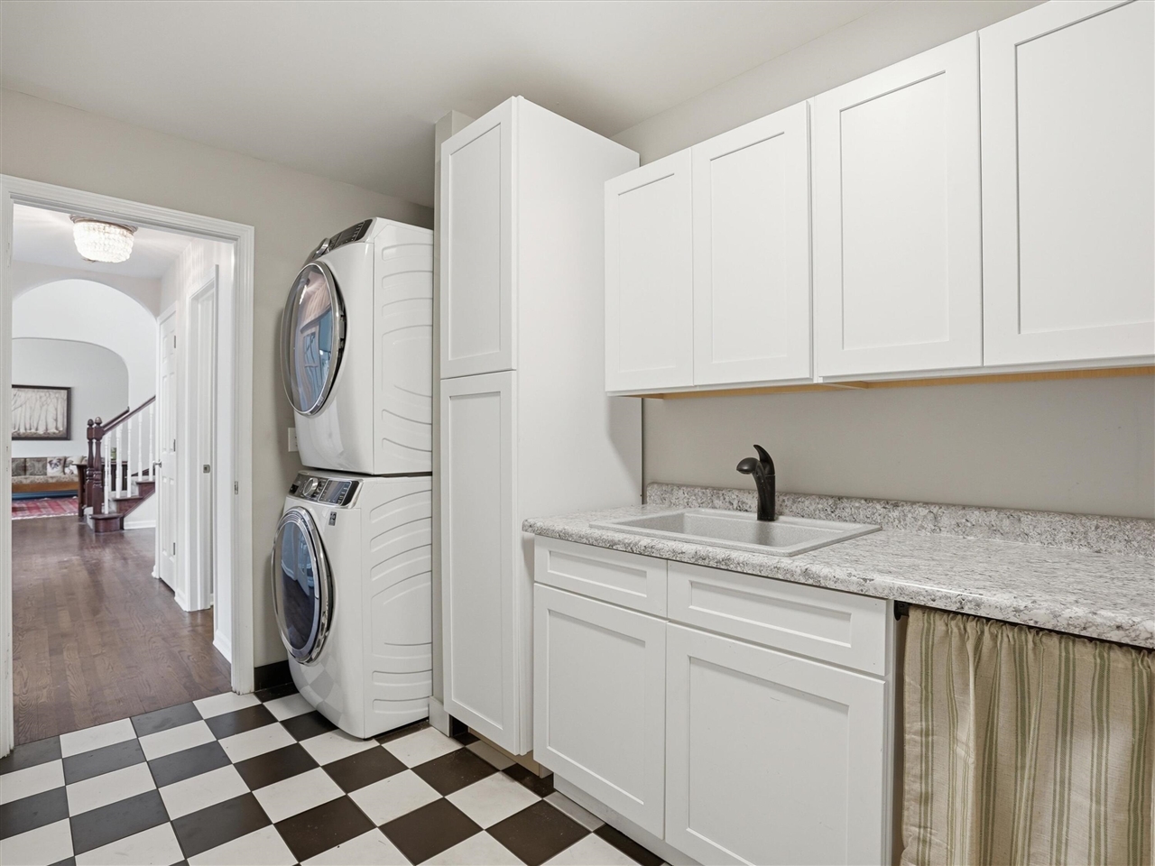 11542 Lancelot Lane, Pinckney, MI, 48169-9083