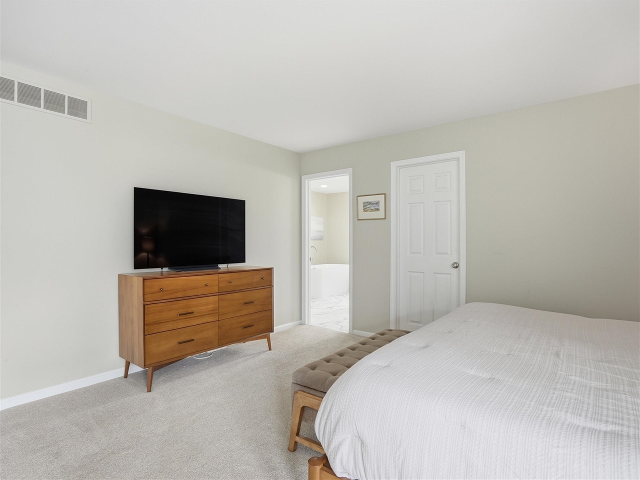 11542 Lancelot Lane, Pinckney, MI, 48169-9083