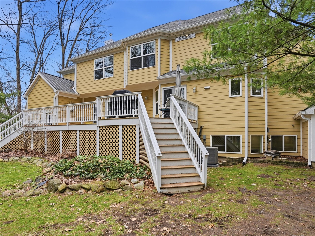 11542 Lancelot Lane, Pinckney, MI, 48169-9083