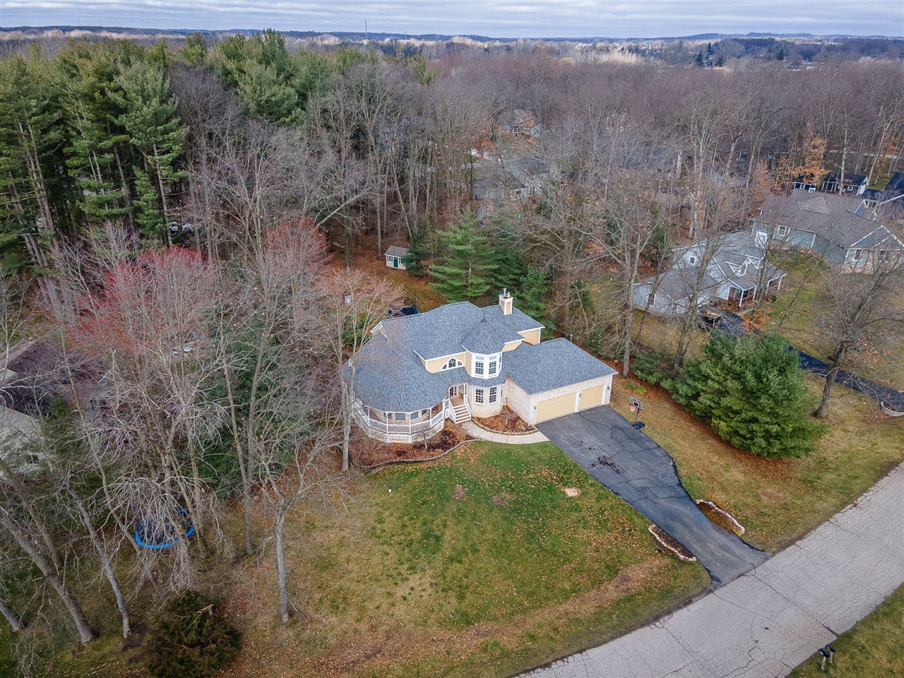 11542 Lancelot Lane, Pinckney, MI, 48169-9083