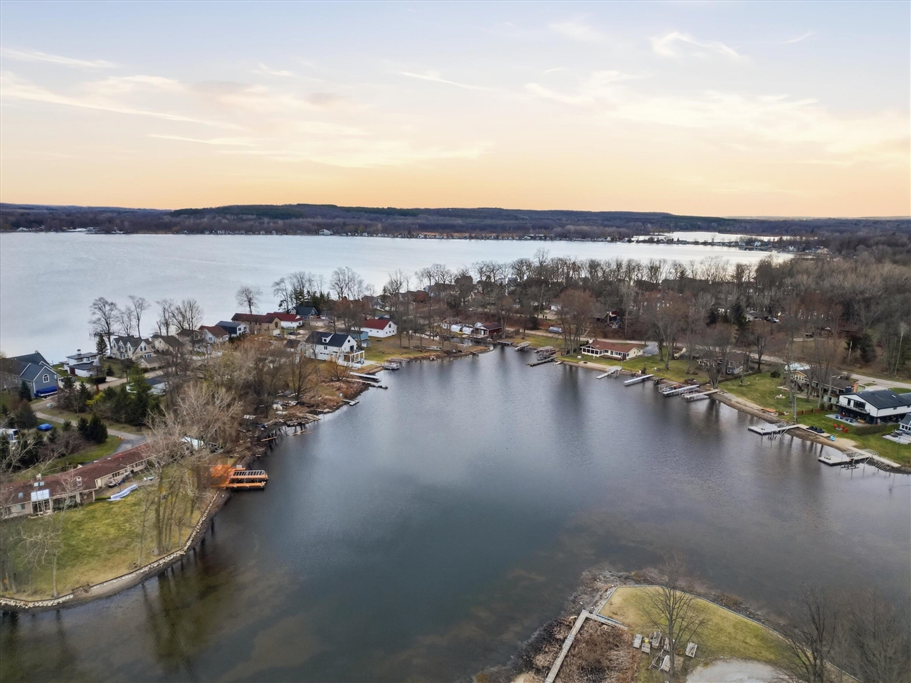 11542 Lancelot Lane, Pinckney, MI, 48169-9083