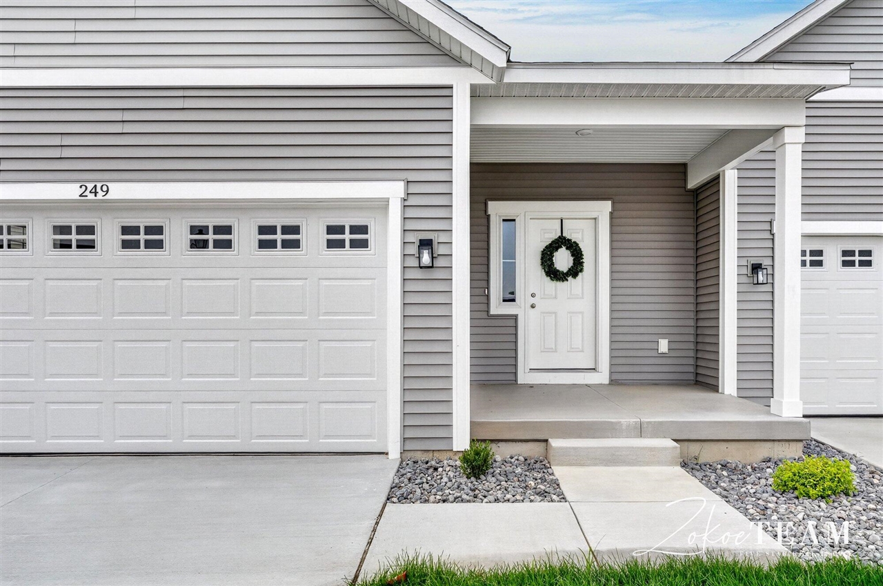 2nd image of 251 Hazelnut Dr, Coopersville, MI 49404 | MLS# 70521140