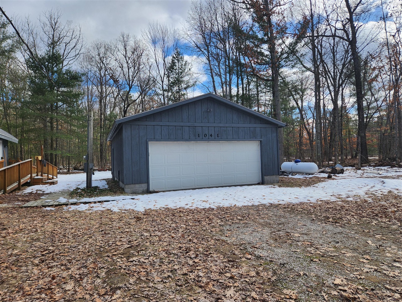 1041 Wolf Lake Drive, Baldwin, MI, 49304