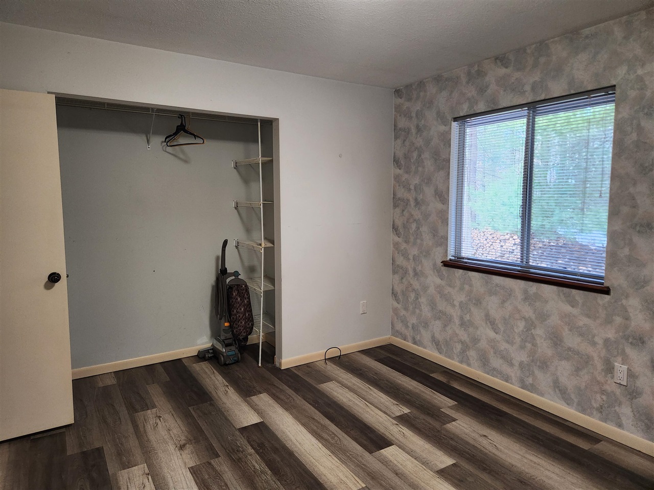 1041 Wolf Lake Drive, Baldwin, MI, 49304