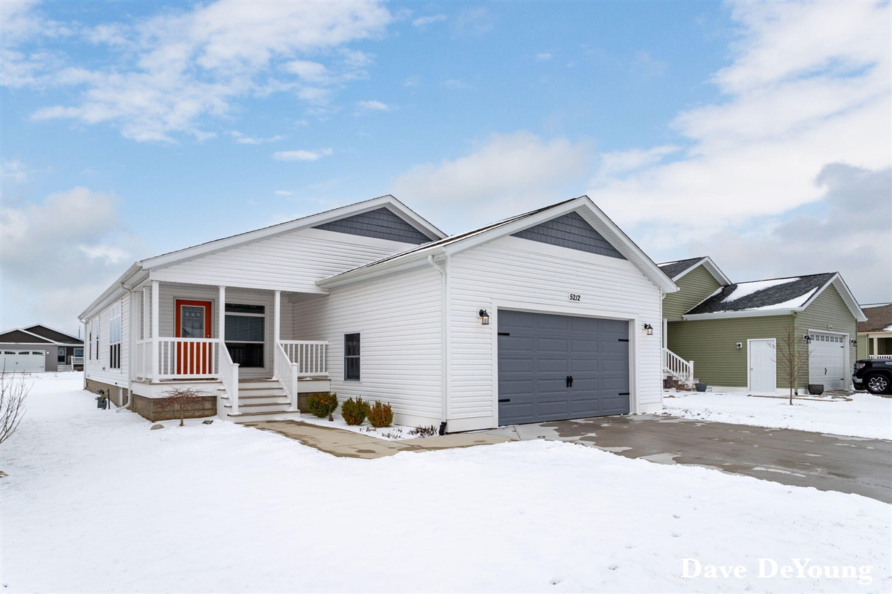 5212 E Scenic Turn Lane, Holland, MI, 49423-9272
