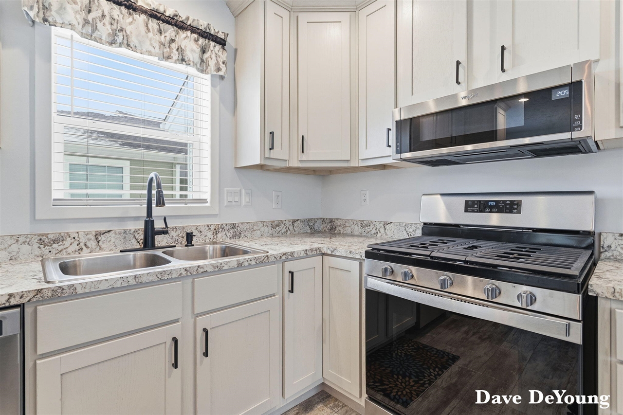 5212 E Scenic Turn Lane, Holland, MI, 49423-9272