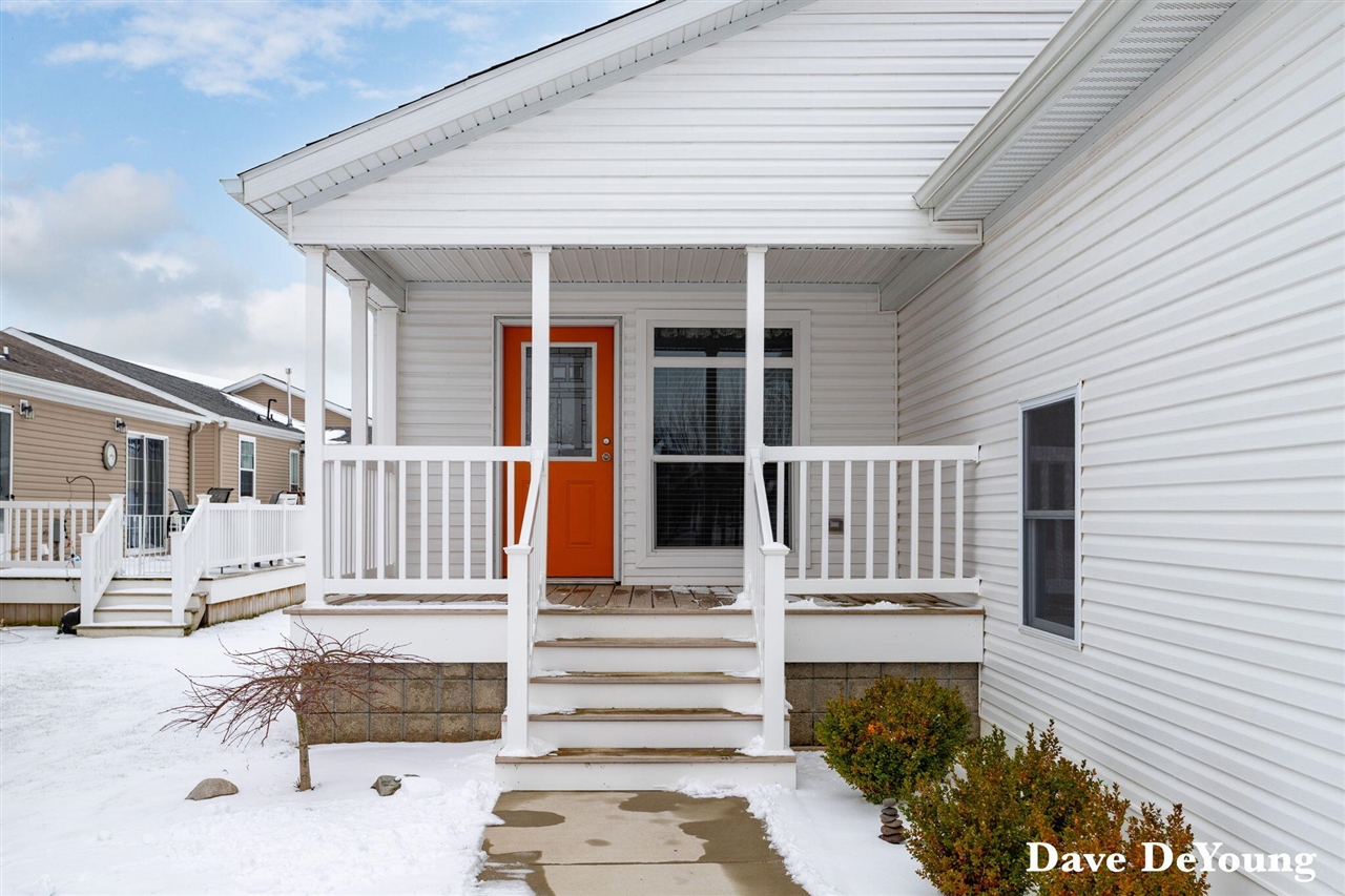 5212 E Scenic Turn Lane, Holland, MI, 49423-9272