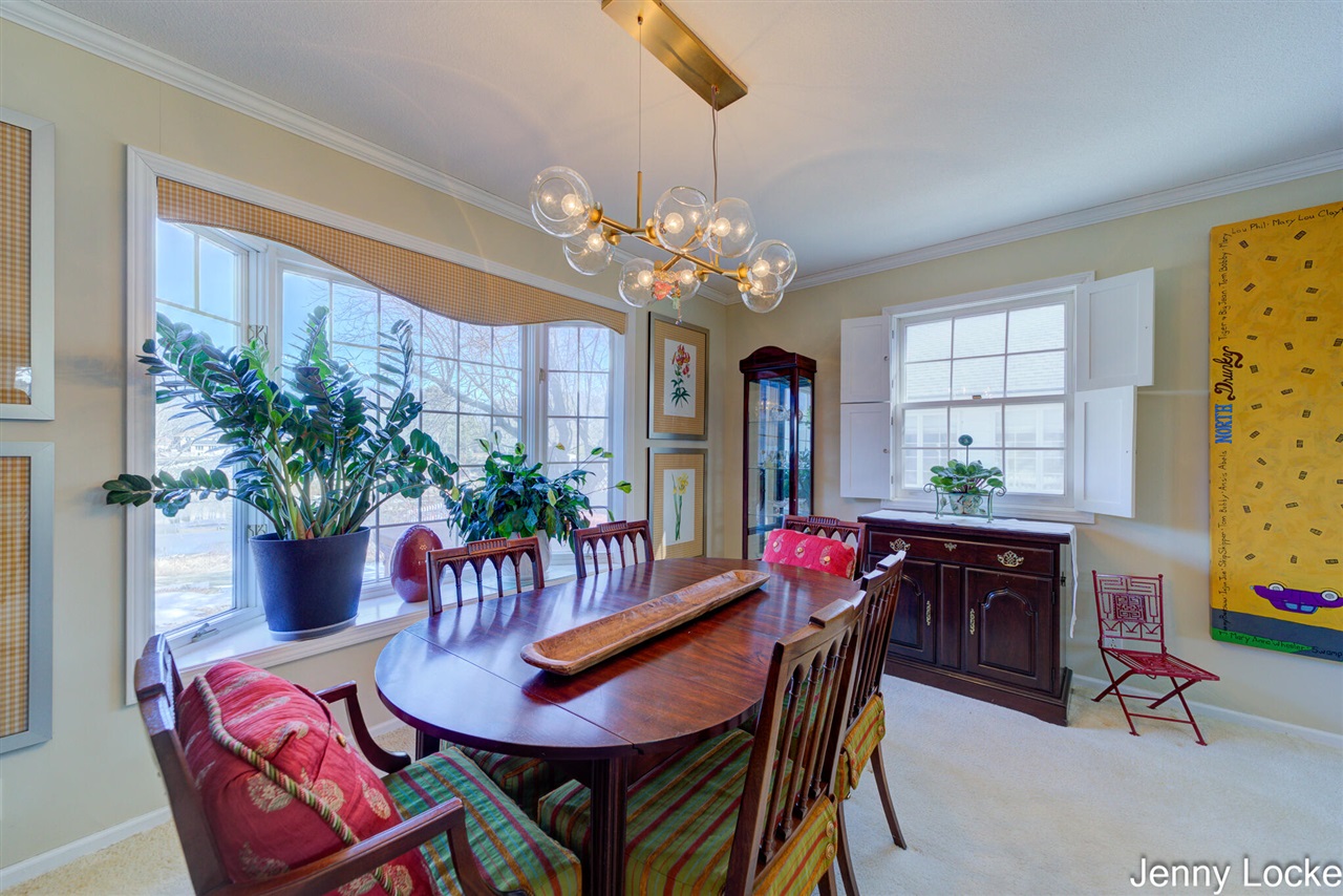 1530 Bayview Drive, Norton Shores, MI, 49441-5204