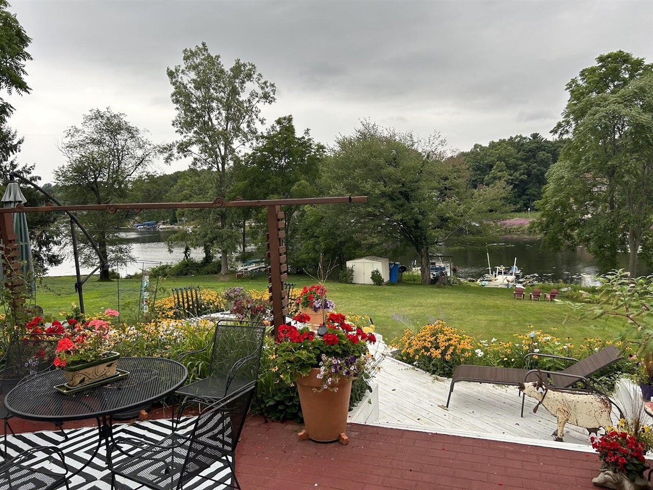 1530 Bayview Drive, Norton Shores, MI, 49441-5204