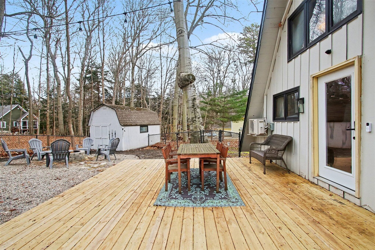 7149 Maple Avenue, South Haven, MI, 49090