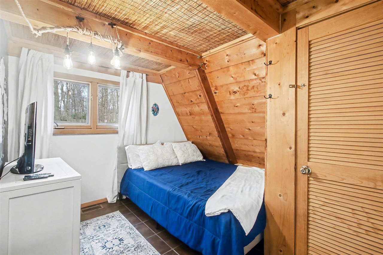 7149 Maple Avenue, South Haven, MI, 49090