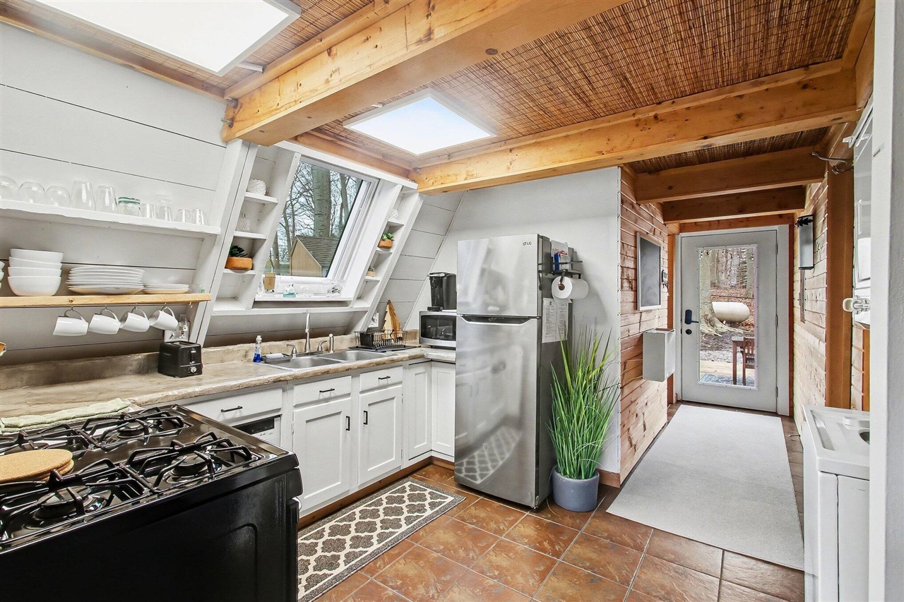 7149 Maple Avenue, South Haven, MI, 49090