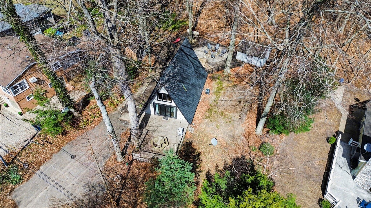 7149 Maple Avenue, South Haven, MI, 49090