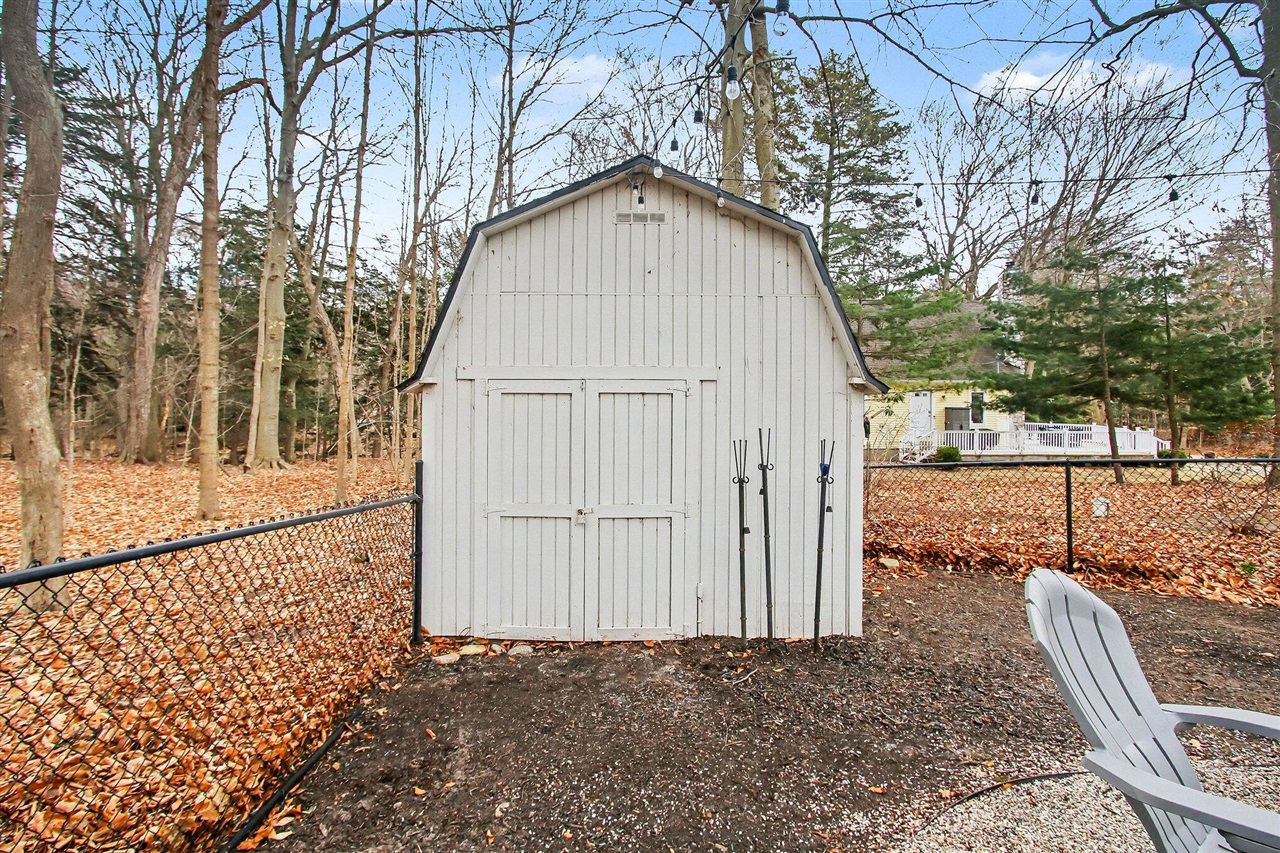 7149 Maple Avenue, South Haven, MI, 49090