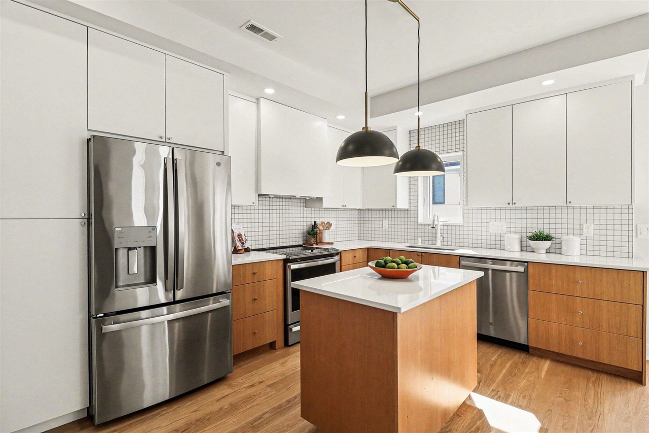 207 Sunset Road, Ann Arbor, MI, 48103