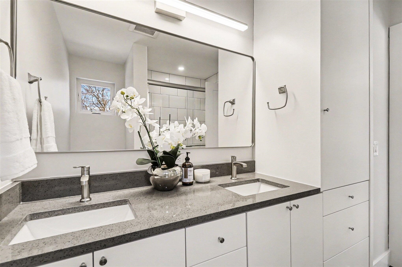 207 Sunset Road, Ann Arbor, MI, 48103