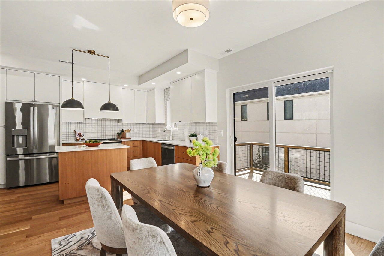 207 Sunset Road, Ann Arbor, MI, 48103