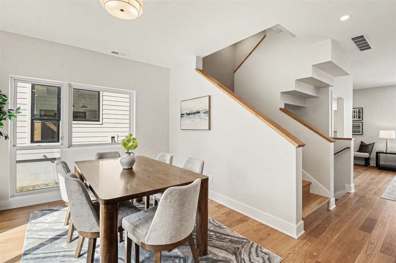 207 Sunset Road, Ann Arbor, MI, 48103