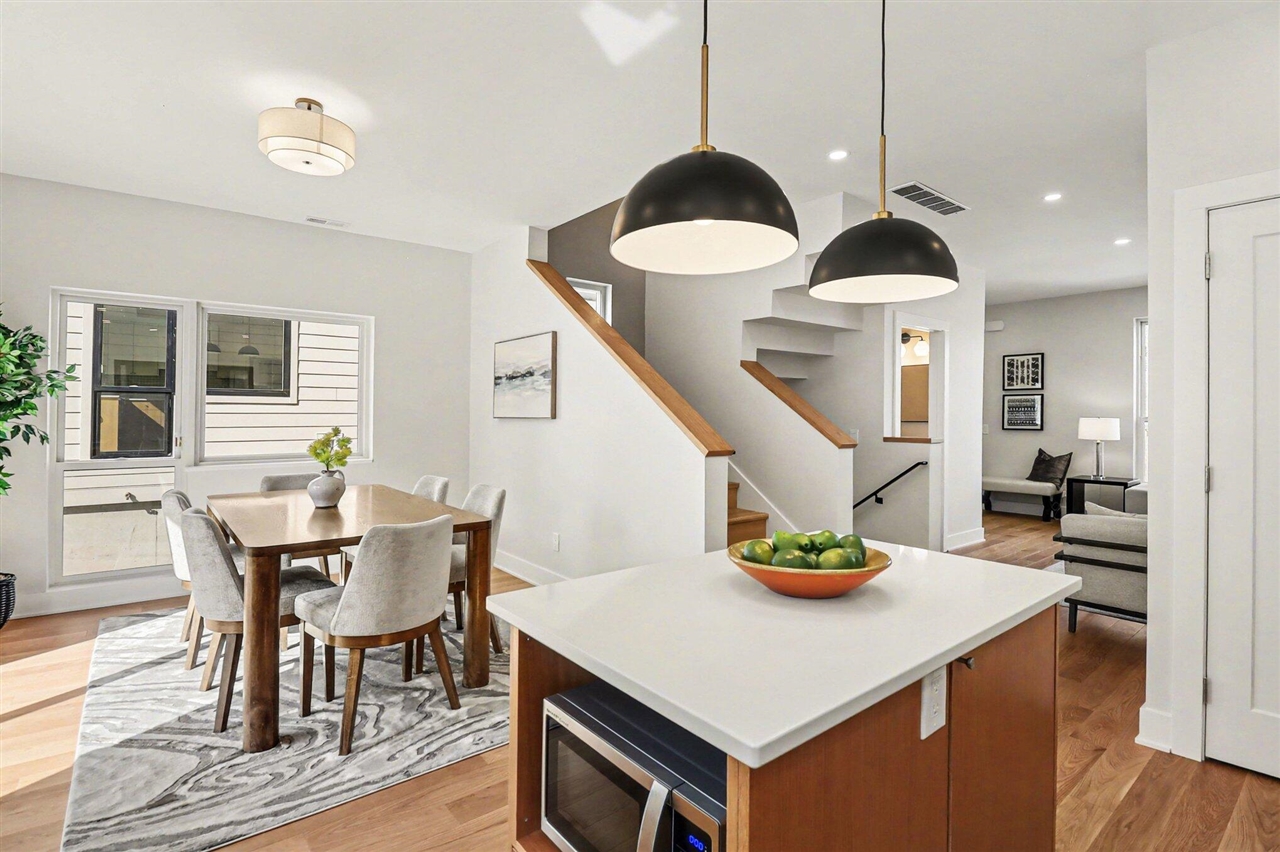 207 Sunset Road, Ann Arbor, MI, 48103