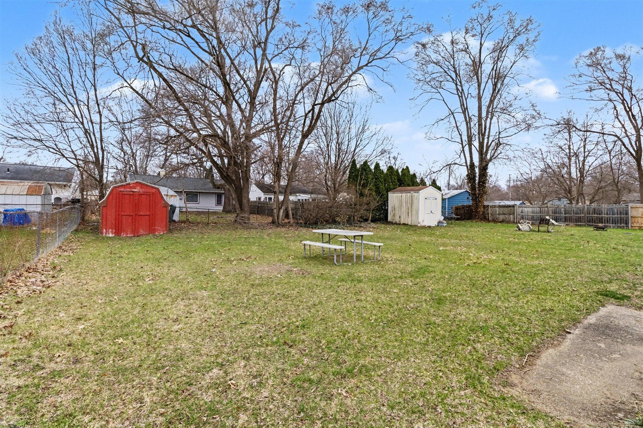 91 N Cedar Avenue, Battle Creek, MI, 49037-1448