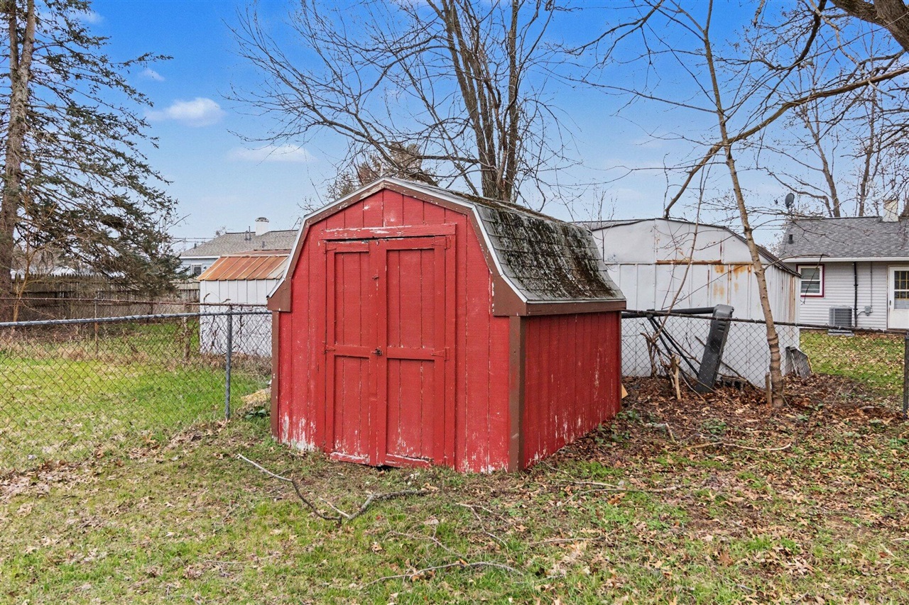 91 N Cedar Avenue, Battle Creek, MI, 49037-1448