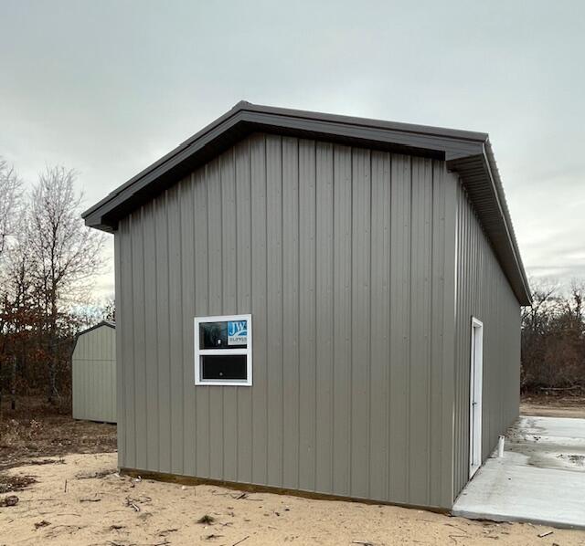 2319 E 38th Street, Idlewild, MI, 49642-8612