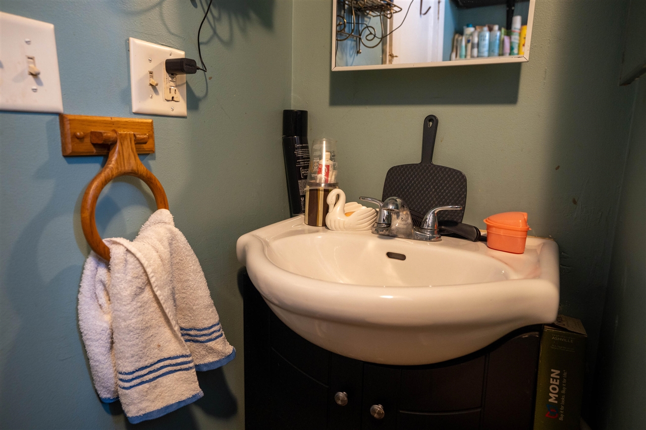 1712 New York Avenue, Lansing, MI, 48906-4544