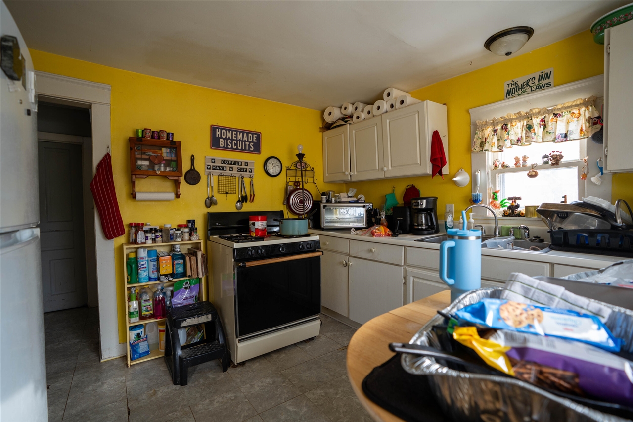 1712 New York Avenue, Lansing, MI, 48906-4544