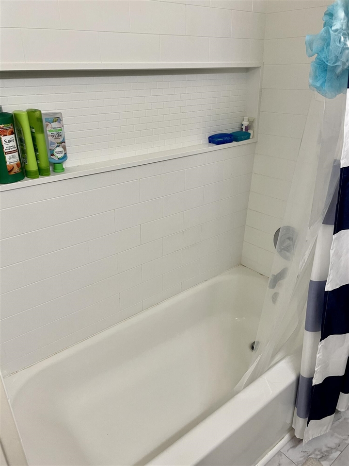 1160 W Laketon Avenue, Muskegon, MI, 49441-2802