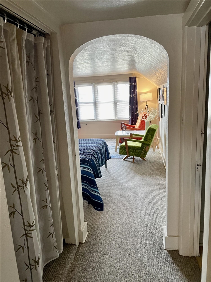 1160 W Laketon Avenue, Muskegon, MI, 49441-2802