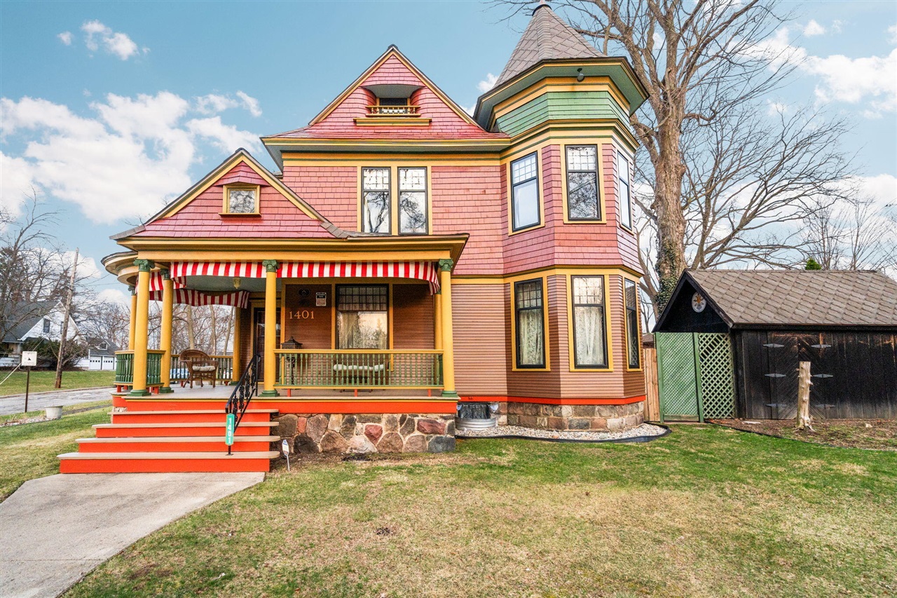 1401 Greenwood Avenue, Jackson, MI, 49203-4070