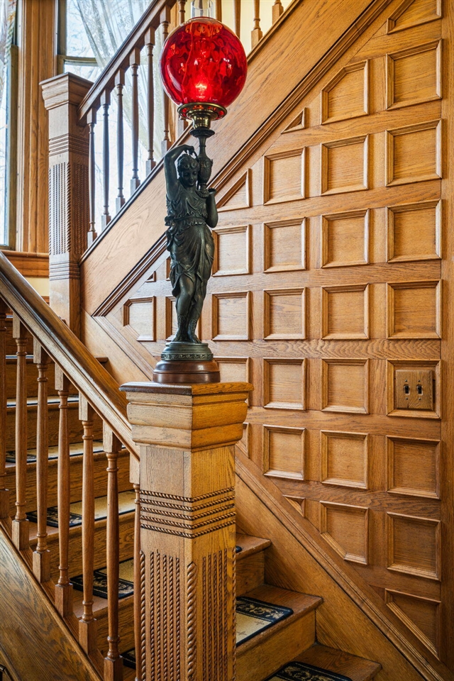 1401 Greenwood Avenue, Jackson, MI, 49203-4070